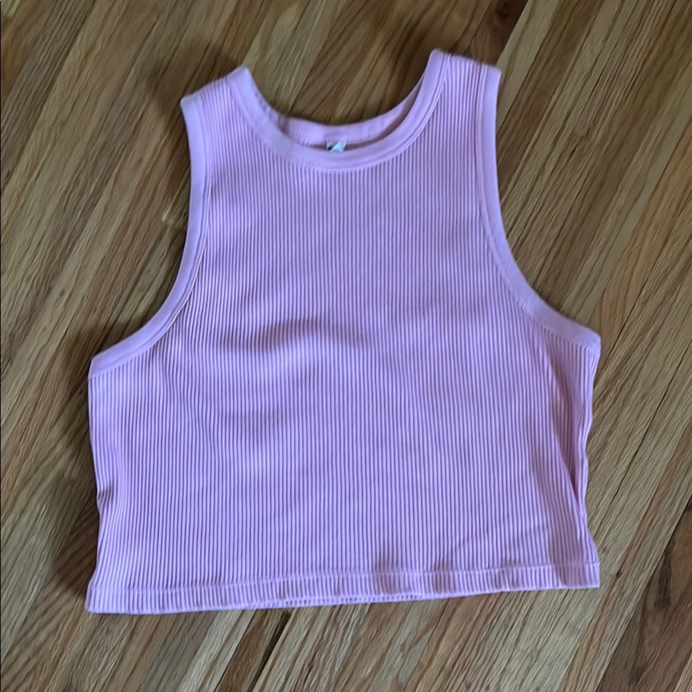 UNIQLO Pink Ribbed Crop Top